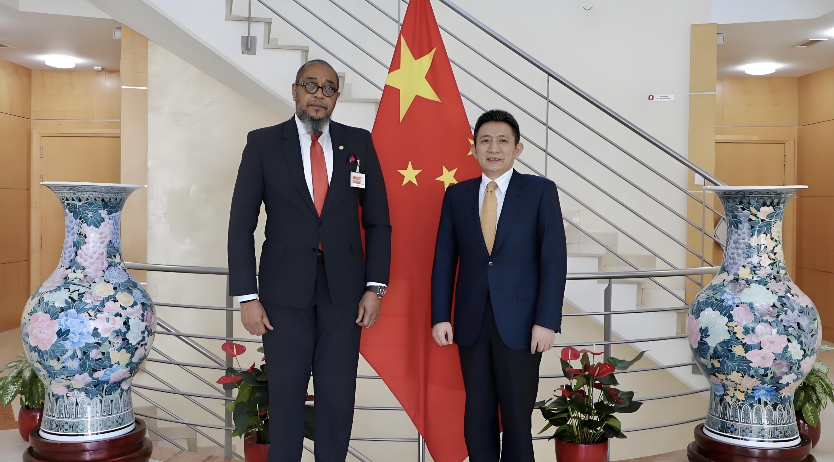 Antigua and Barbuda and China WTO Ambassadors Hold Bilateral Meeting